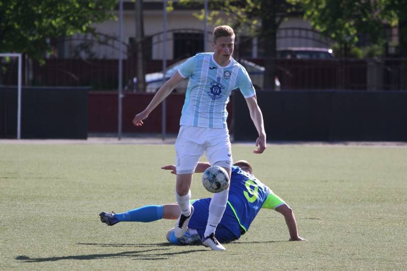 Могилевский "Днепр" уверенно обыграл футболистов из Столбцов