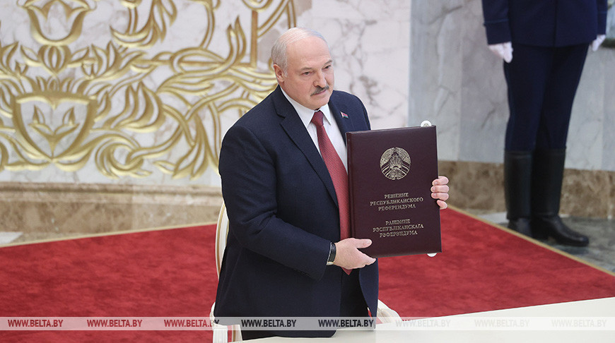 Александр Лукашенко: новая Конституция Беларуси вступит в силу 15 марта