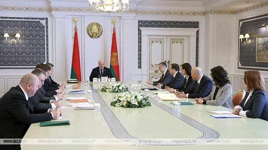 "Идет глобальная информационная война". Александр Лукашенко обозначил для госСМИ задачи сегодняшнего дня