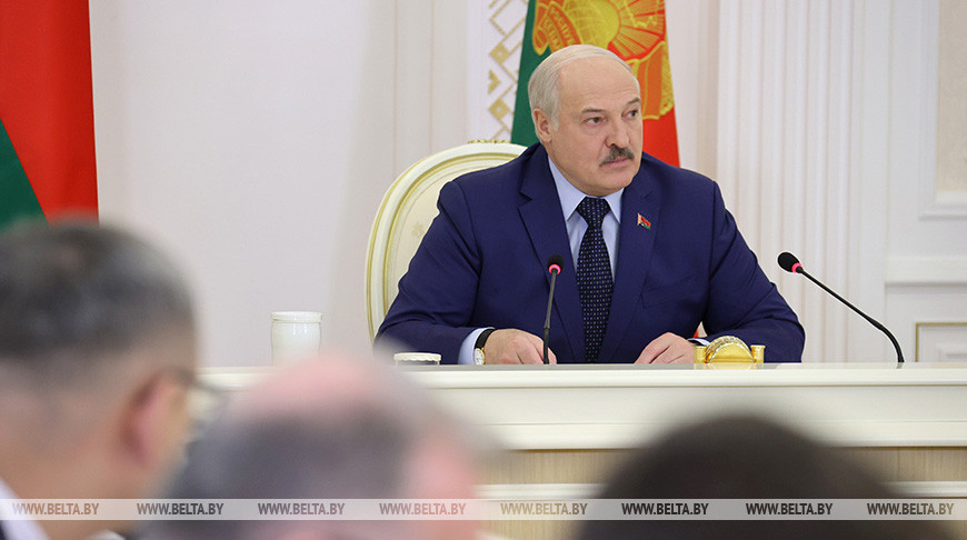 Качество воды, капремонт и работа товариществ собственников. Александр Лукашенко обозначил проблемные вопросы в ЖКХ