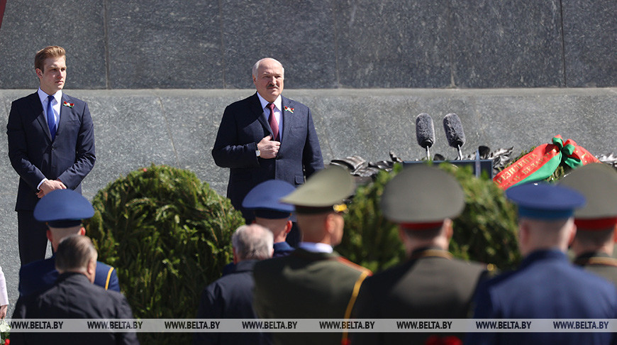 Александр Лукашенко: от американской удавки устали все