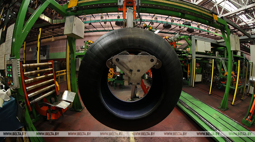 Александр Лукашенко: ситуация в мире непростая, импортозамещение - самый главный вопрос сейчас