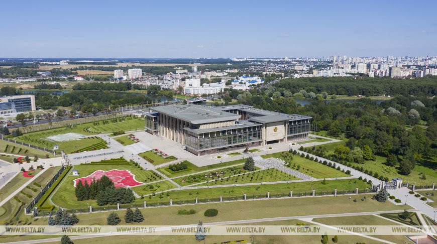 Лукашенко поручил подготовить президентское мероприятие по вопросам обороны государства