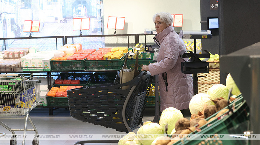 Лукашенко: речи о тотальной заморозке цен не идет, мы просто их должны контролировать