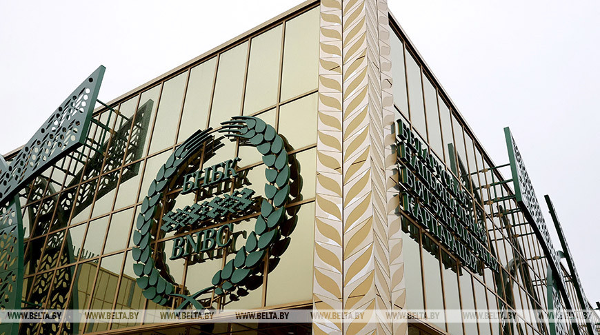 "Что дальше будем делать?" Лукашенко начал посещение БНБК с вопроса на перспективу