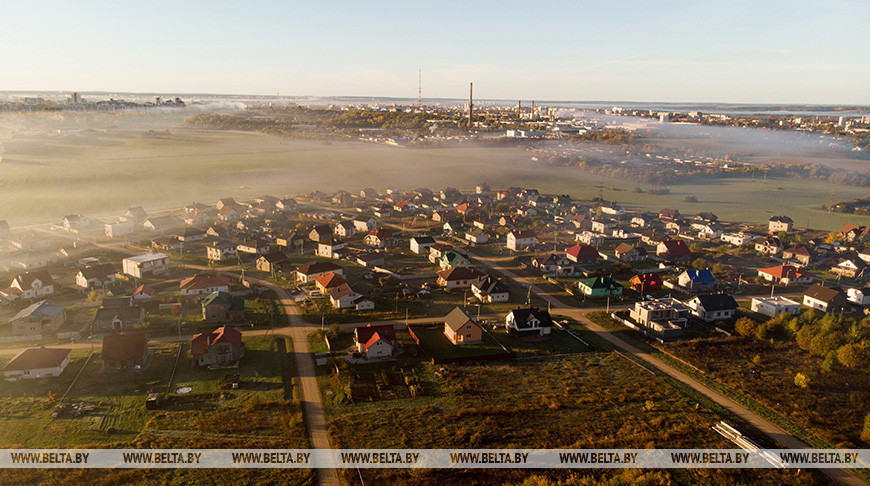 Лукашенко: через 10-15 лет все деревни превратятся в комфортные агрогородки