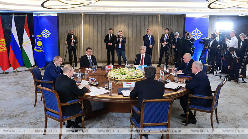 Лукашенко: НАТО окончательно закрепило антироссийский и антибелорусский векторы