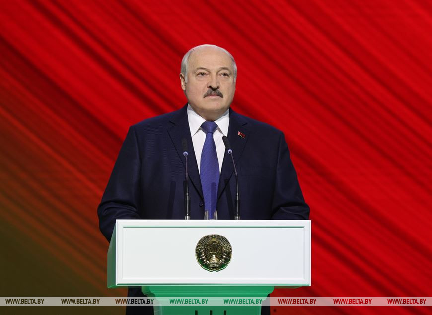 Лукашенко: Беларусь не будут делить и резать, если мы будем ценить свою землю и свято хранить суверенитет