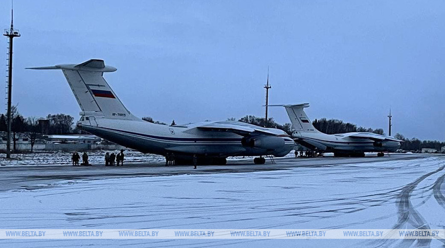 Белорусский контингент сил ОДКБ вылетел в Казахстан с миротворческой миссией