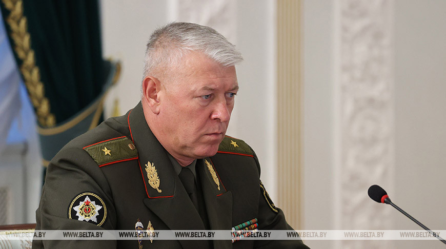 Минобороны: сообщения об отставке начальника Генштаба ВС Беларуси - фейк