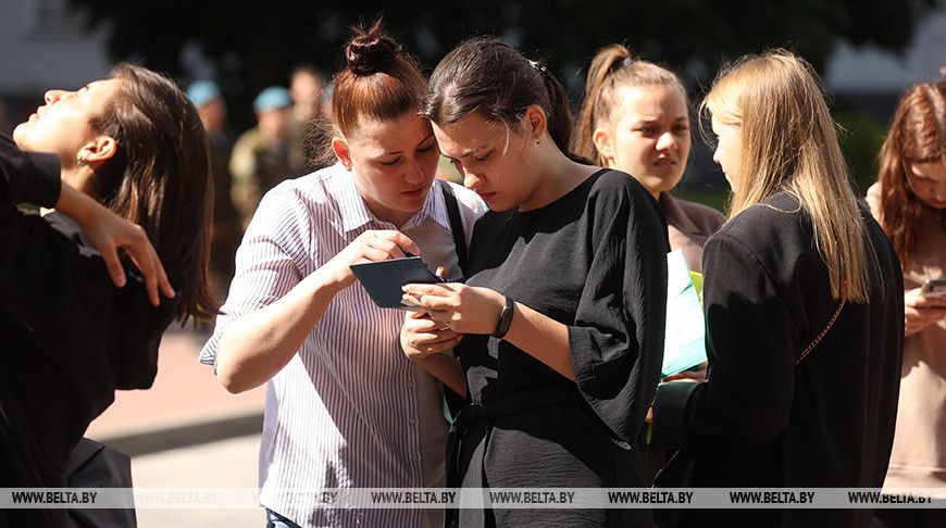Внутренние вступительные испытания начинаются в вузах Беларуси