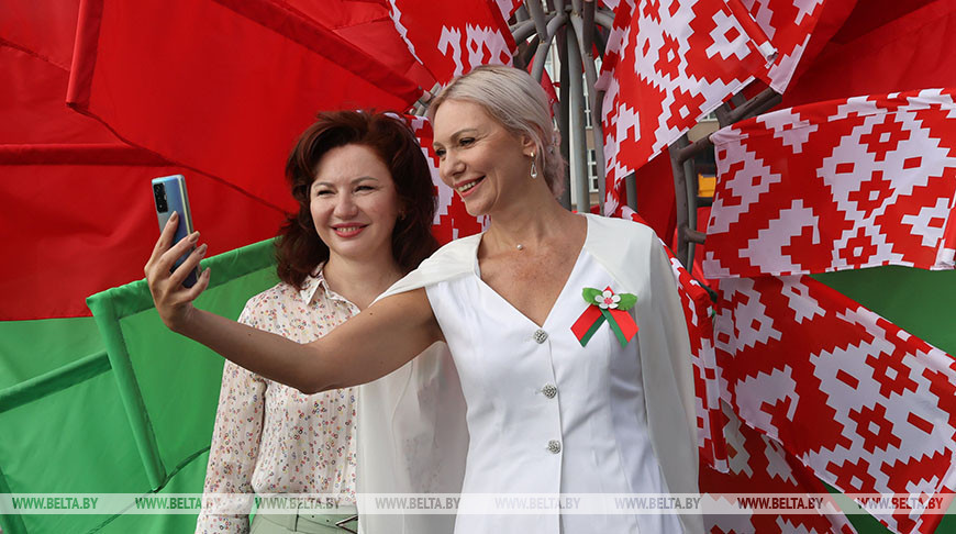 Поддержка растет. Данные социсследования о доверии Президенту и правительству, силовикам и церкви