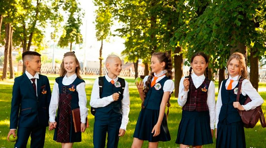 У каждой школы будет своя форма и отличительный элемент, - министр образования