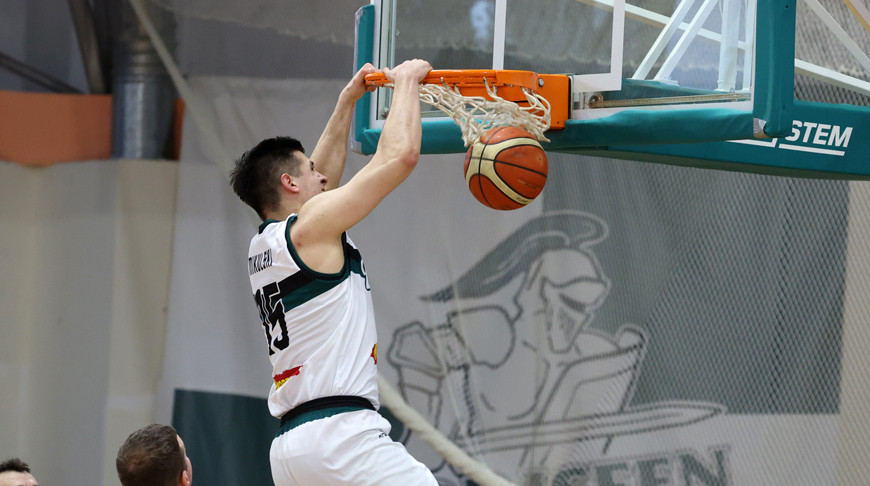 Баскетболисты "Борисфена" закрепились на первом месте в чемпионате Беларуси