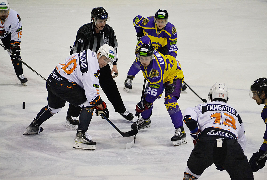 Хоккейный клуб «Могилев» сыграл с солигорским «Шахтером»