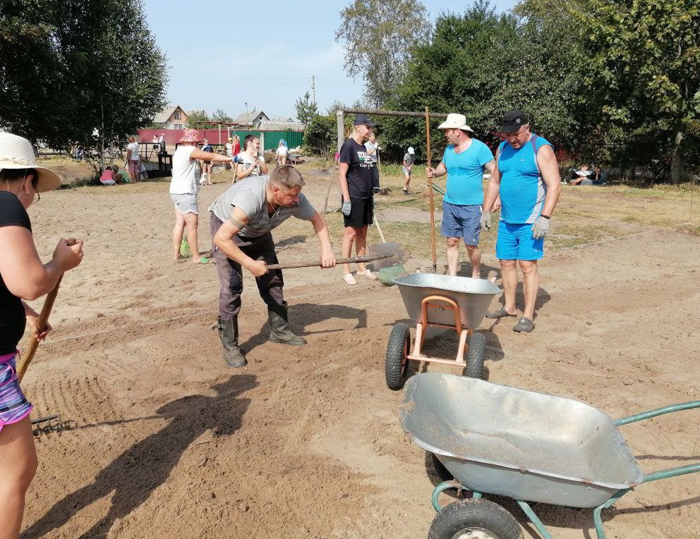 В дачном поселке «Химик» Могилевского района реализуется местная инициатива по наведению порядка на территории товарищества