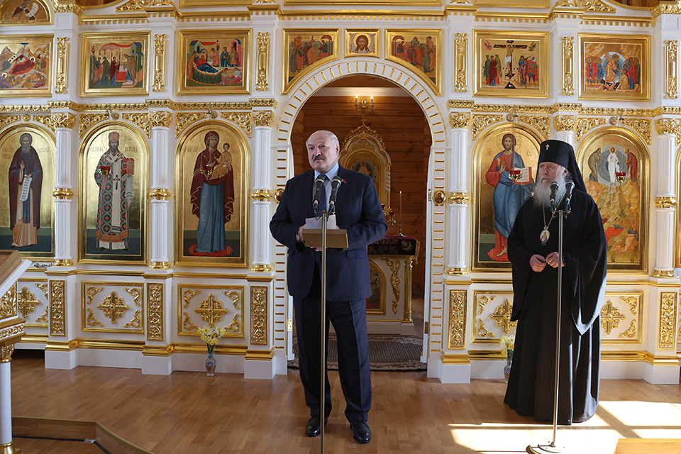 Александр Лукашенко: счастье у белорусов одно - надо сберечь нашу землю