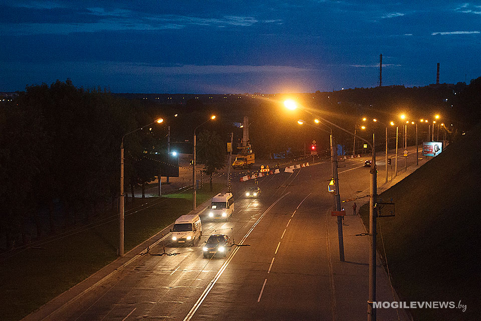 Почти 1,2 тысячи светильников наружного освещения отремонтируют и заменят в Могилеве