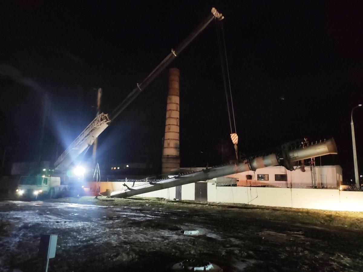 В Осиповичах сильный ветер повредил трубу котельной