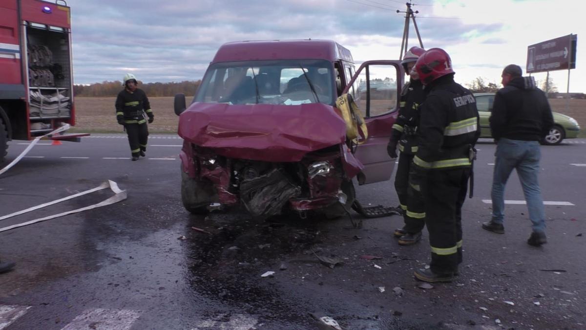 Два автомобиля столкнулись в Могилевском районе