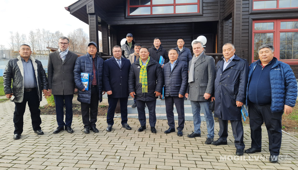 Делегация из Монголии посетила Шкловский район. Фото