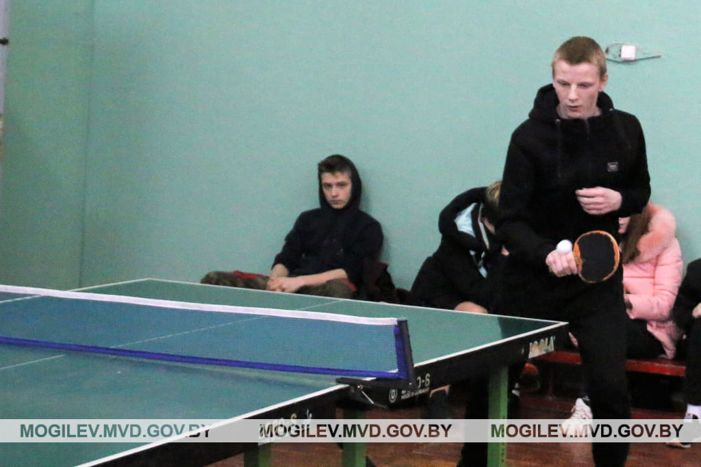 Турнир по настольному теннису для подростков прошел в Климовичах