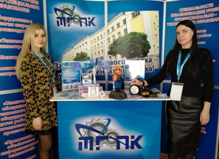 "Парад профессий" провели в могилевской ЦГБ им.К.Маркса. Фото