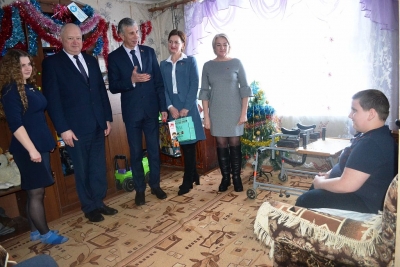 Депутаты Хотимского района активно присоединились к акции «Рождественская мечта»