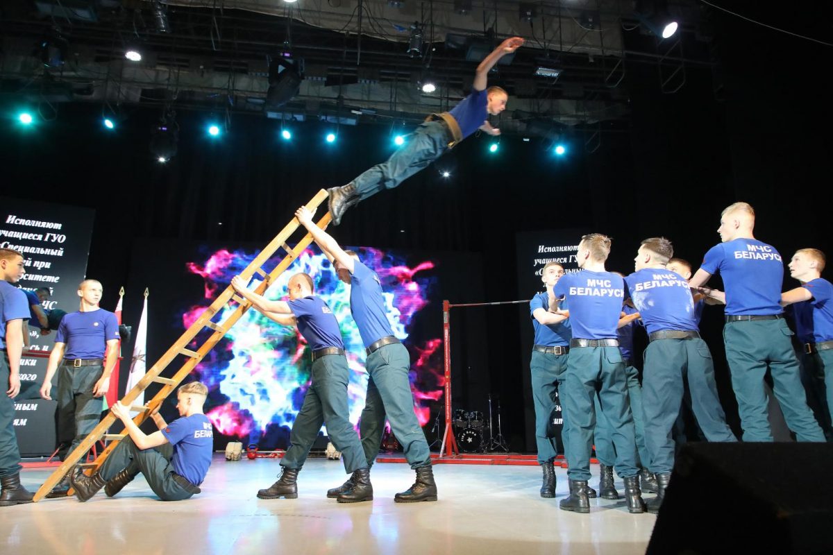 Турнир пожарных-спасателей проходит в Бобруйске. Фото