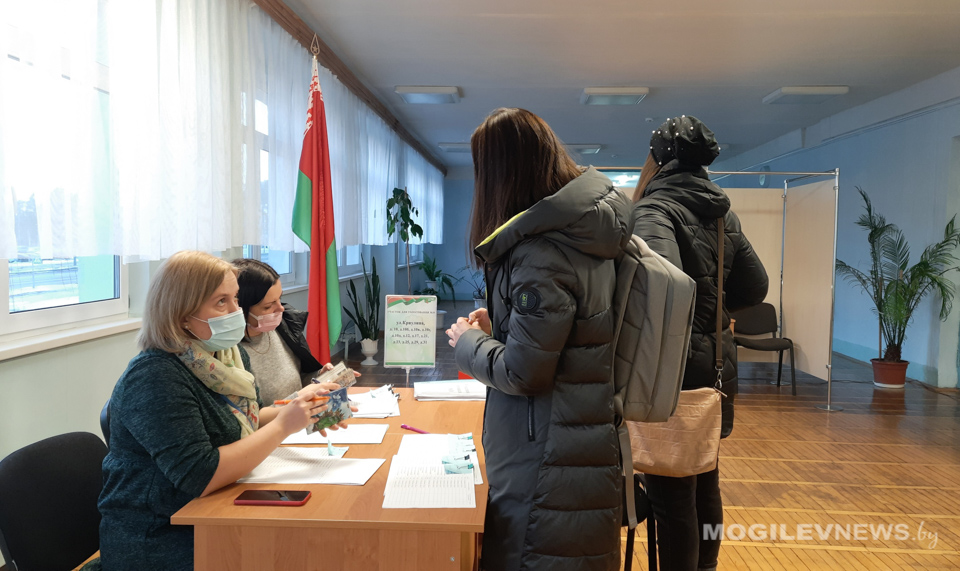 Как идет досрочное голосование на участке №30 г.Могилева