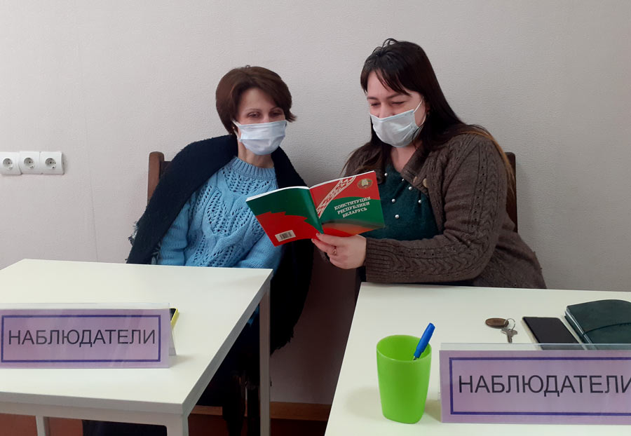 Досрочное голосование проходит спокойно, доброжелательно, без замечаний