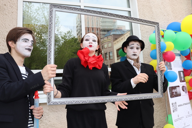 Интерактивное мероприятие «Пчелиный движ», приуроченное к Международном дню защиты детей, состоялось в Могилеве