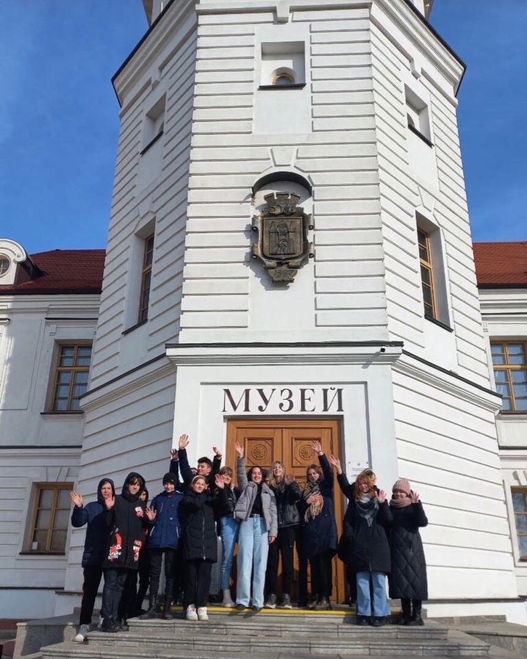 В экскурсионном интерактиве приняли участие старшеклассники из Чаус. Фото