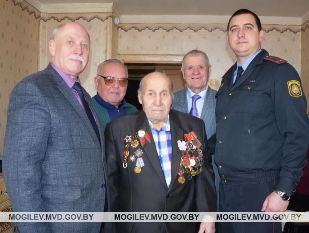 Ветерана войны в Быхове поздравили с 95-летним юбилеем