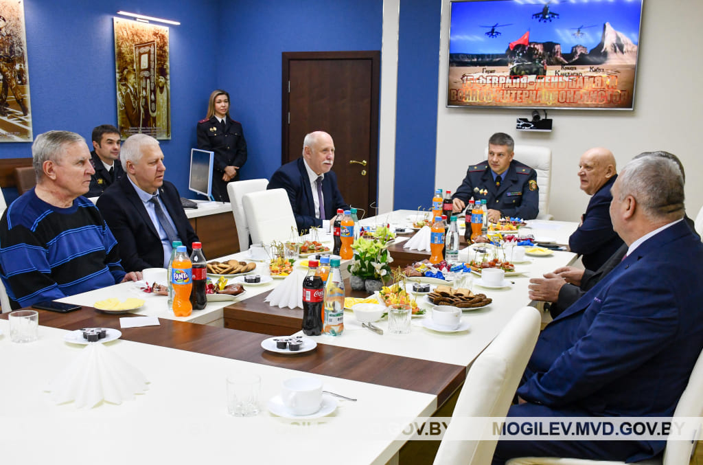 Начальник УВД Могилевского облисполкома встретился с ветеранами милиции – воинами-интернационалистами