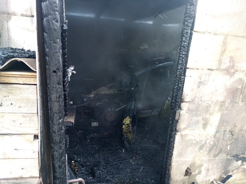Автомобиль «Рено» сгорел в Чаусах