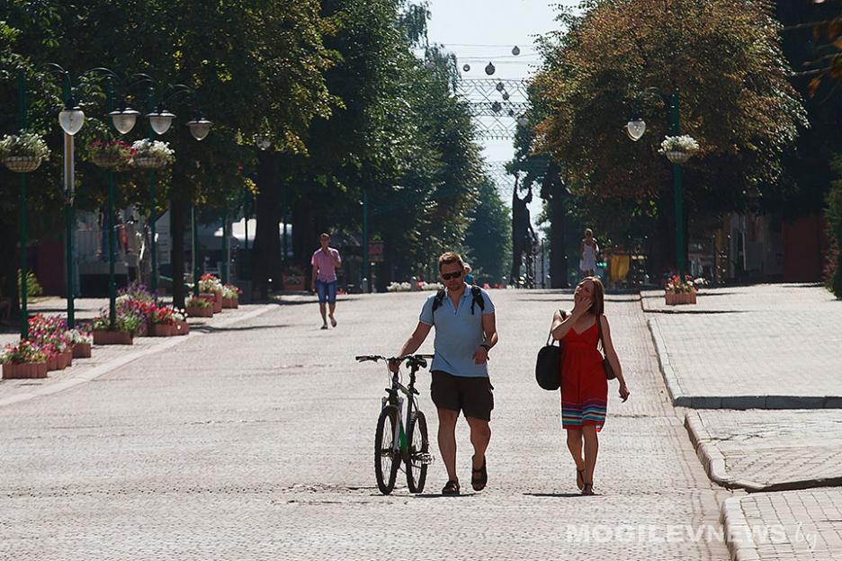 Погода на неделю: выше +30°С, во вторник и среду – дожди