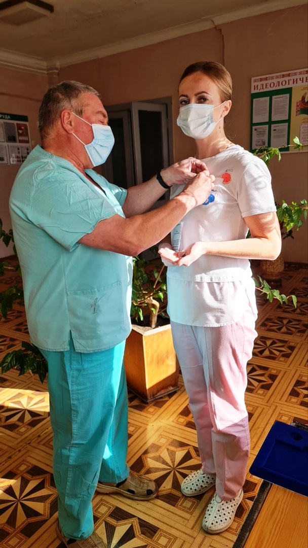 Нагрудным знаком «За труд во имя жизни» награждена медсестра Могилевской инфекционной больницы