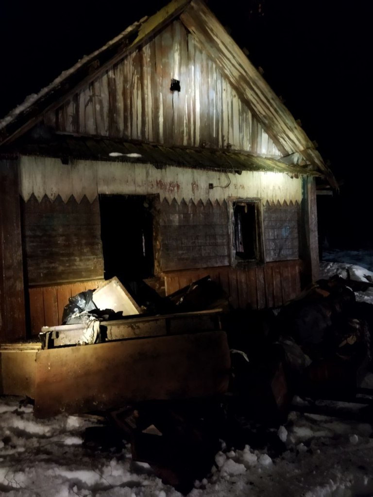 В Чаусском районе горел дом
