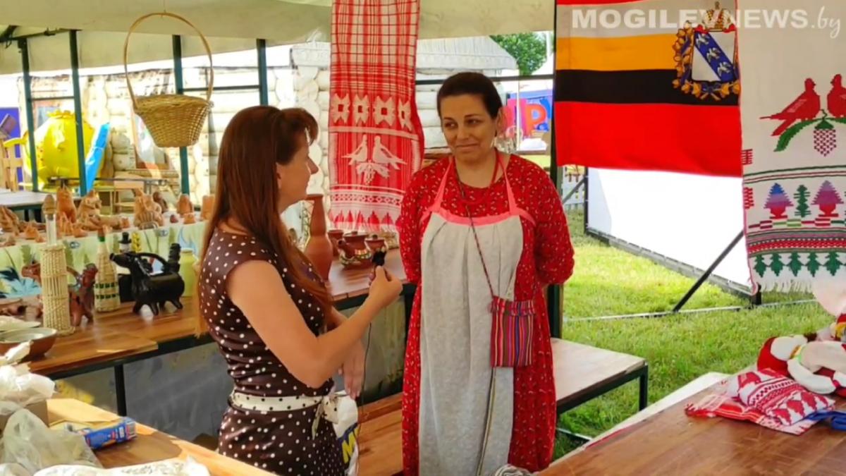 Около 100 журналистов и блогеров освещают праздник "Купалье" ("Александрия встречает друзей") в Шкловском районе