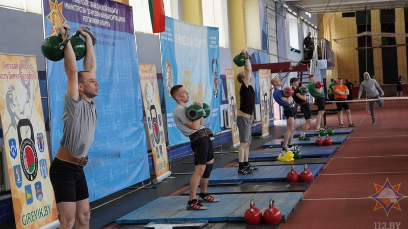 Призовые места в соревнованиях по гиревому спорту среди работников МЧС заняли представители Могилевщины