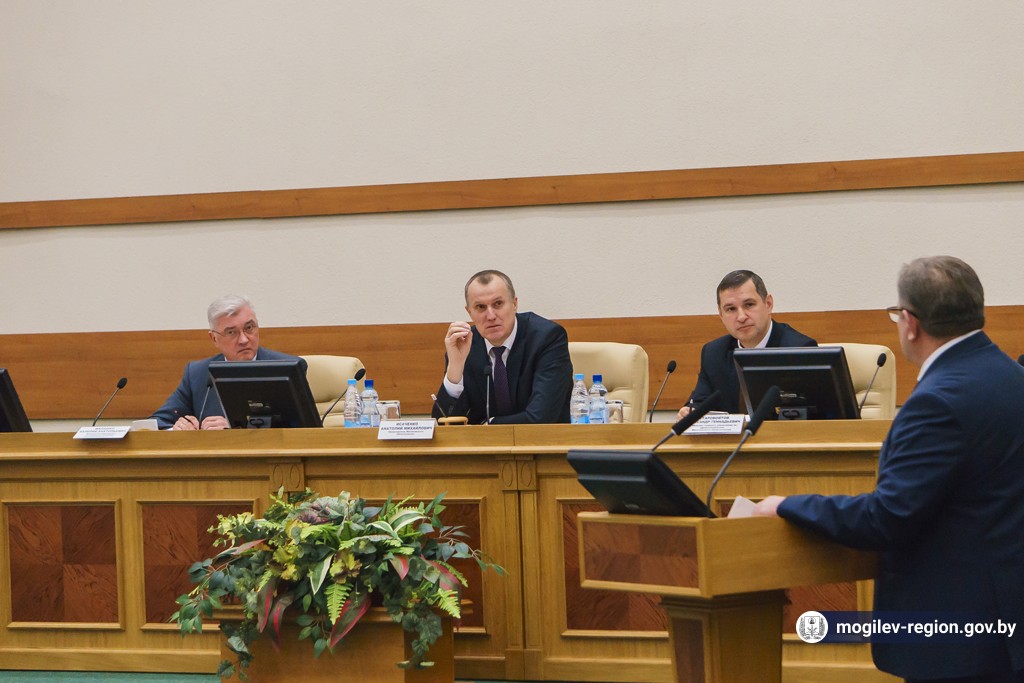 Анатолий Исаченко: систему здравоохранения предстоит выстроить так, чтобы обеспечить людей своевременной и качественной медицинской помощью