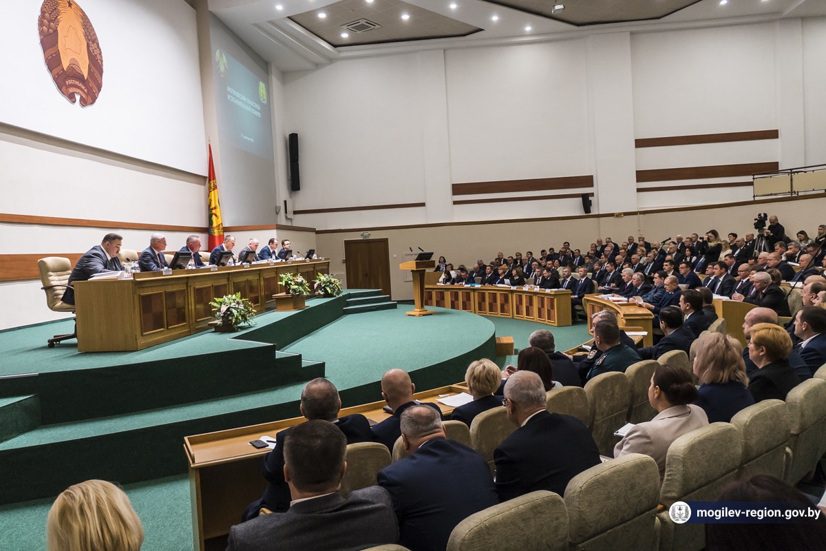 Анатолий Исаченко: показатели нужны не ради показателей, за ними – благосостояние людей и развитие региона