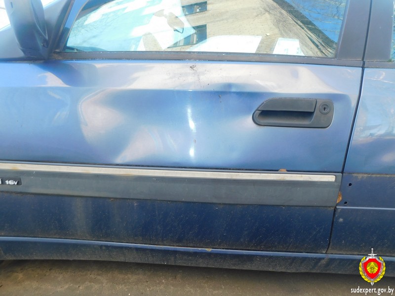 Эмоции после ссоры с  девушкой бобруйчанин выместил на трех автомобилях