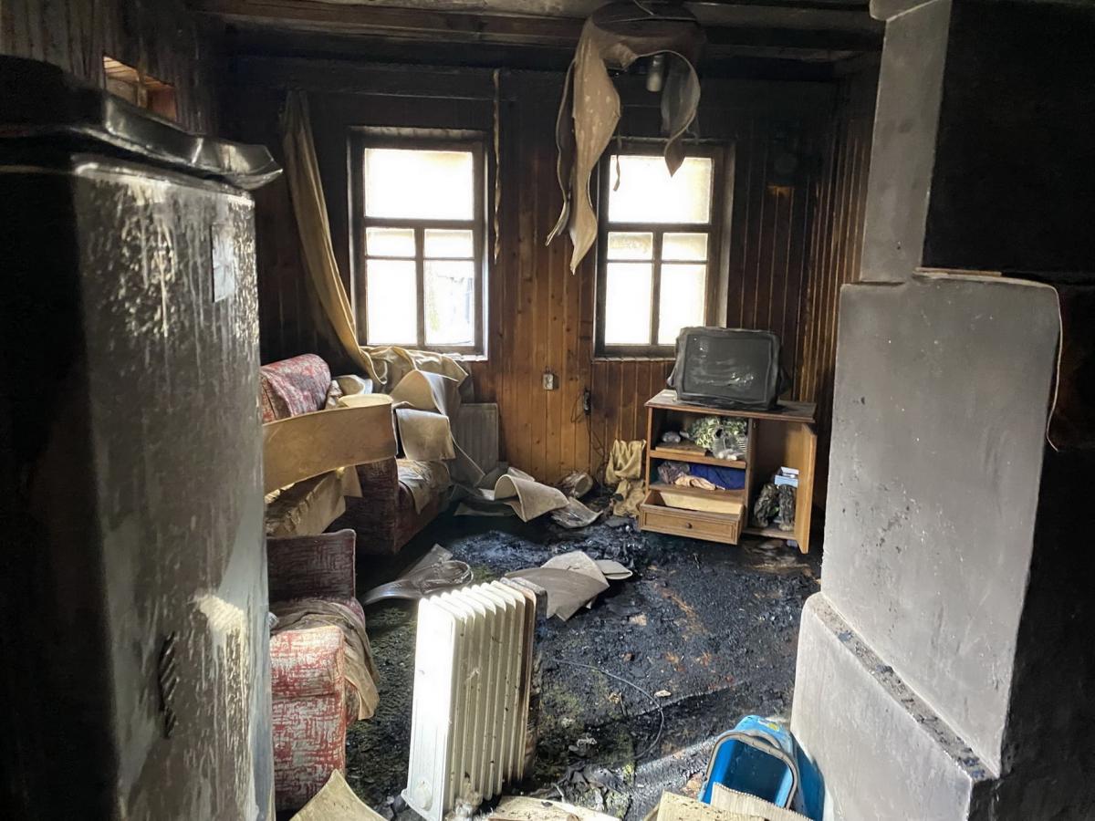 Из-за оставленного без присмотра электрического обогревателя в доме на ул. Гагарина в Могилеве случился пожар