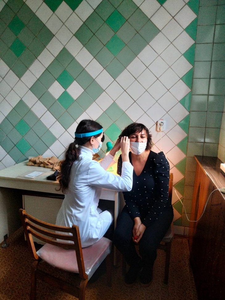 Бесплатные консультации врачей на "Дожинках" провели в Бобруйском районе