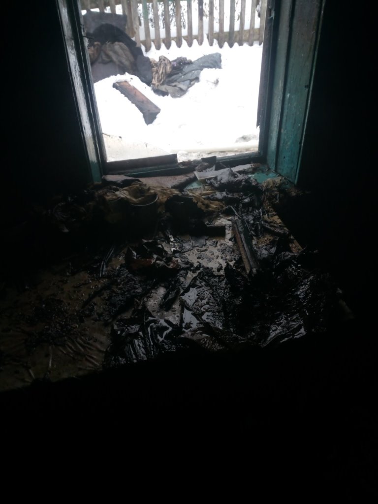 В Глусском районе тушили пожар частного дома