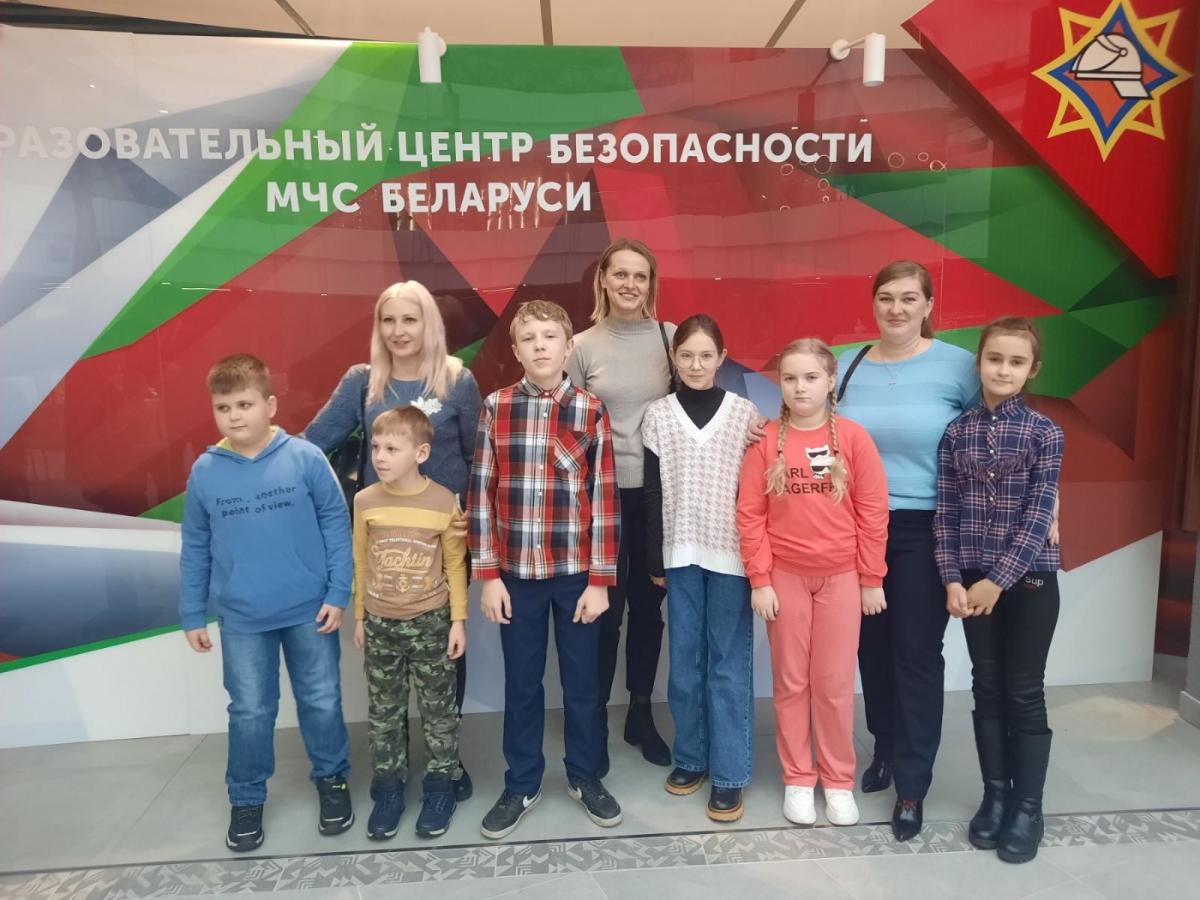 Юные бобруйчане получили навыки безопасного поведения в Республиканском образовательном центре безопасности МЧС
