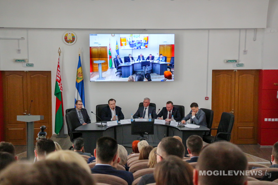 Семинар для резервных кадров на руководящие должности проходит в Могилеве. Фото