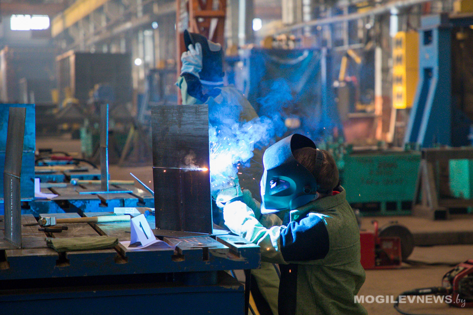 В Могилевской области проходит конкурс профмастерства «Мастер года»